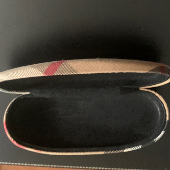 Burberry Beige and Red Check Glasses Case - Picture 4 of 4